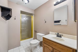 9589 - 7541 Old Post Rd 14_021.jpg