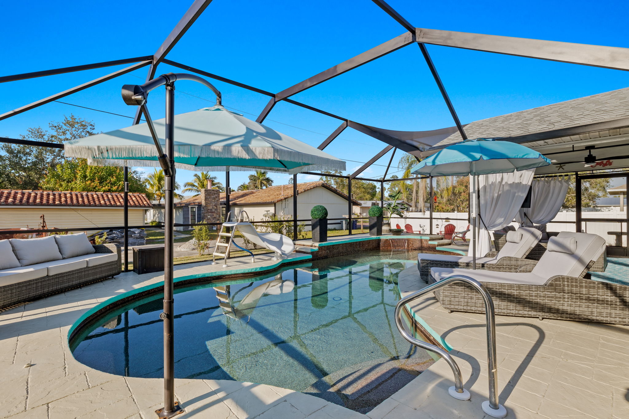 Pool 1 of 2