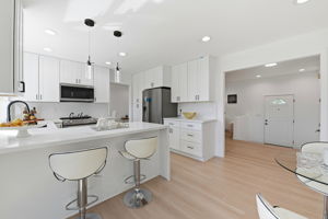 015_f8_7544 Highland Oaks Dr