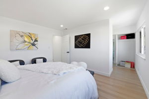 025_f8_7544 Highland Oaks Dr