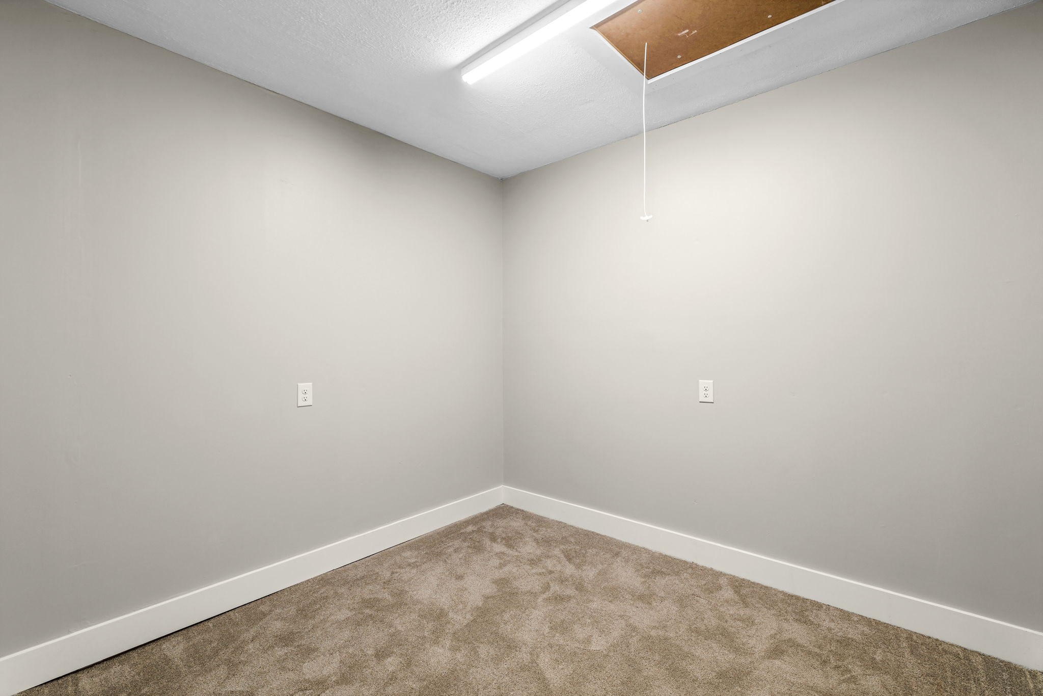 7549 Sunnyvale Dr-24