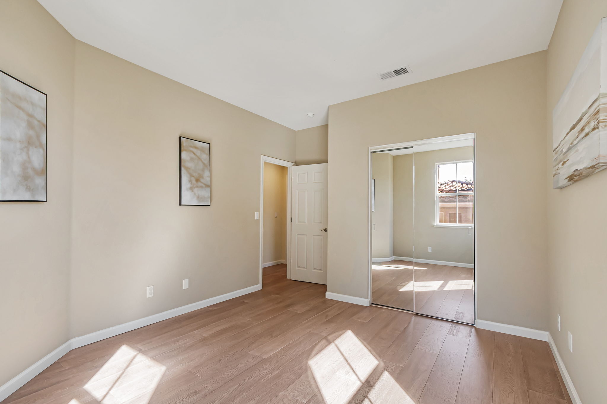 036_755 Adeline Ave