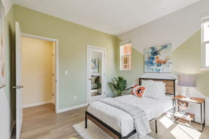 032_755 Adeline Ave