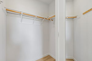 041_755 Adeline Ave