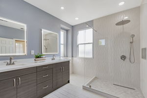 043_755 Adeline Ave