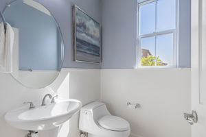 044_755 Adeline Ave