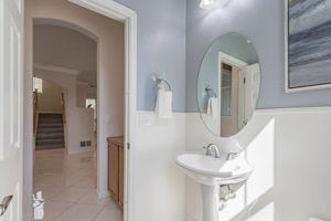 045_755 Adeline Ave