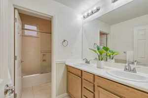 047_755 Adeline Ave
