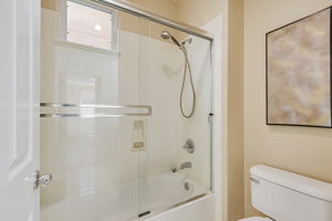 048_755 Adeline Ave