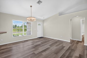 Dining Room 2 of 4