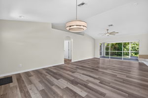Dining Room 3 of 4