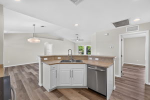 Kitchen 3 of 3