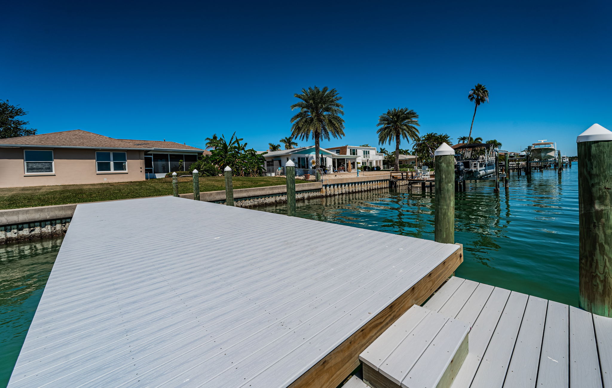 Dock10