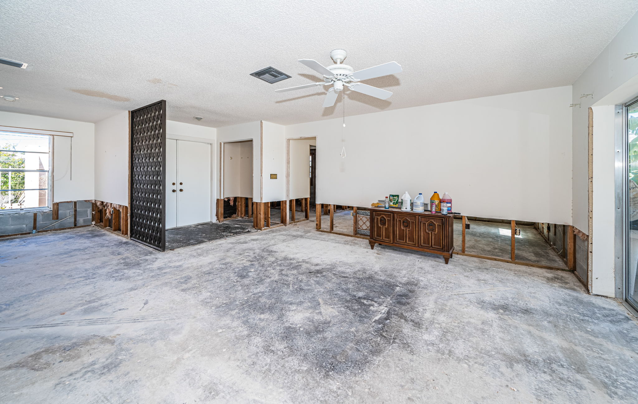 Living Room4-2