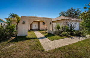 Front Exterior2-2