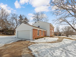 755 Lake Forest Rd, Rochester Hills, MI 48309, USA Photo 9