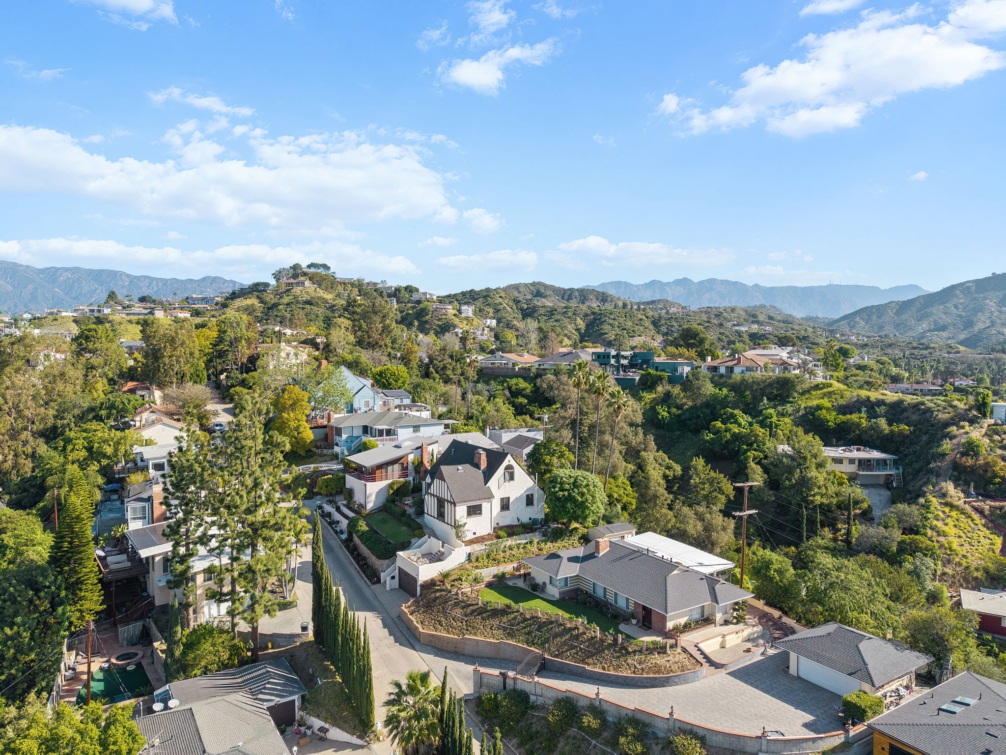 755 Luton Drive-68-2