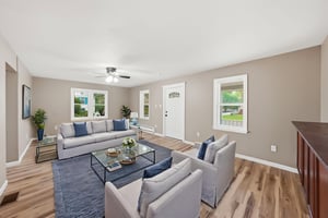 DSC02468 virtually staged.jpeg