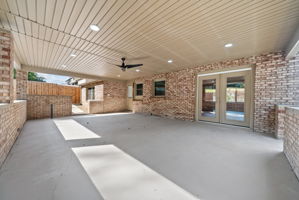  Photo 43