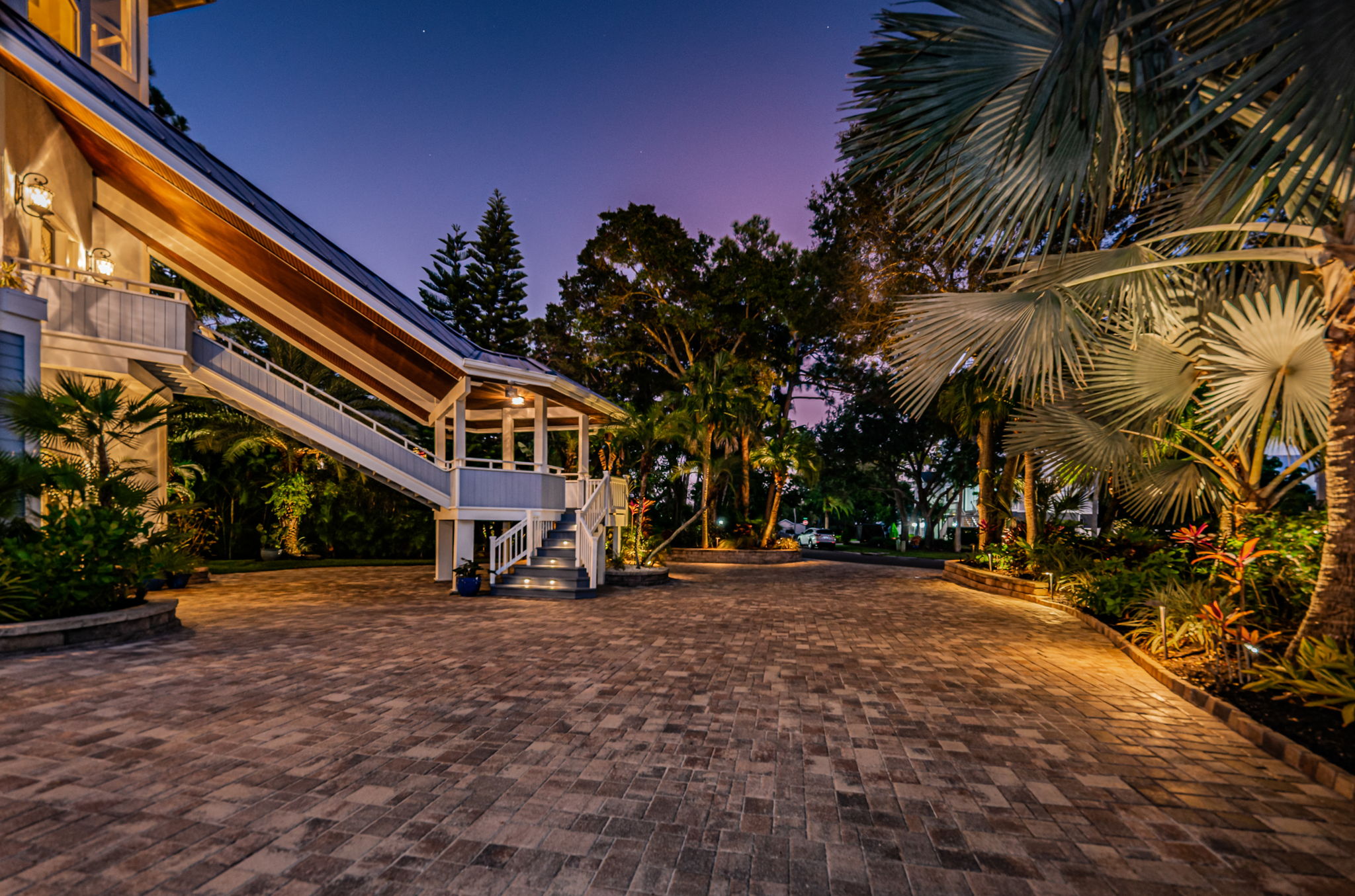 Driveway and Garage4