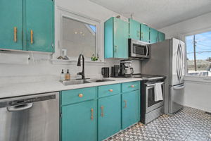  Photo 41