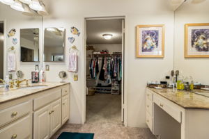  Photo 37