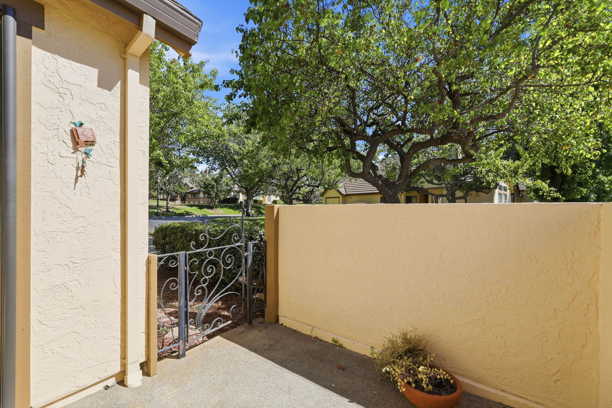 034_F8_7559 Morevern Cir