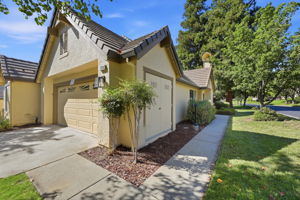 004_F8_7559 Morevern Cir