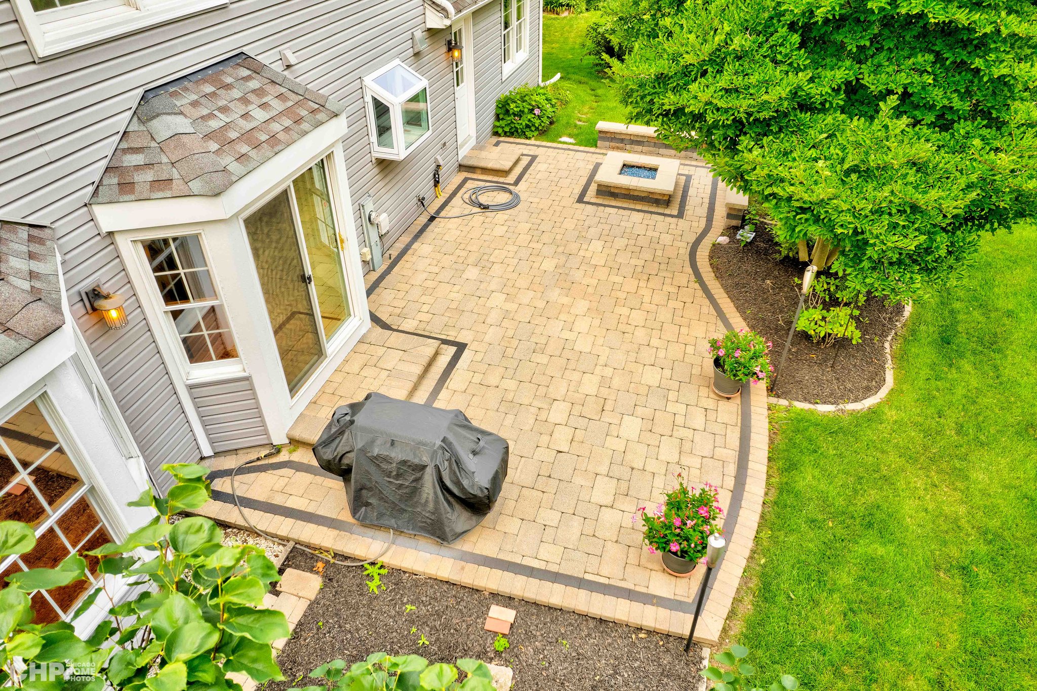 STONE PATIO WITH FIREPIT