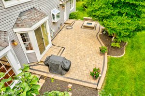 STONE PATIO WITH FIREPIT