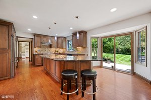 KITCHEN WITH 10' ISLAND