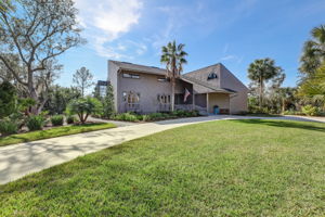 Welcome to 7561 Founders Way