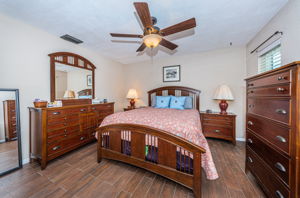 Master Bedroom1b