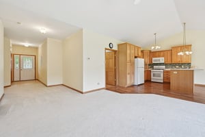 Bauman St-S1107-013.jpg