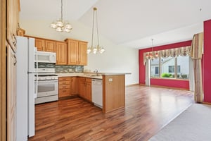 Bauman St-S1107-015.jpg