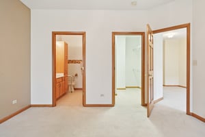 Bauman St-S1107-024.jpg