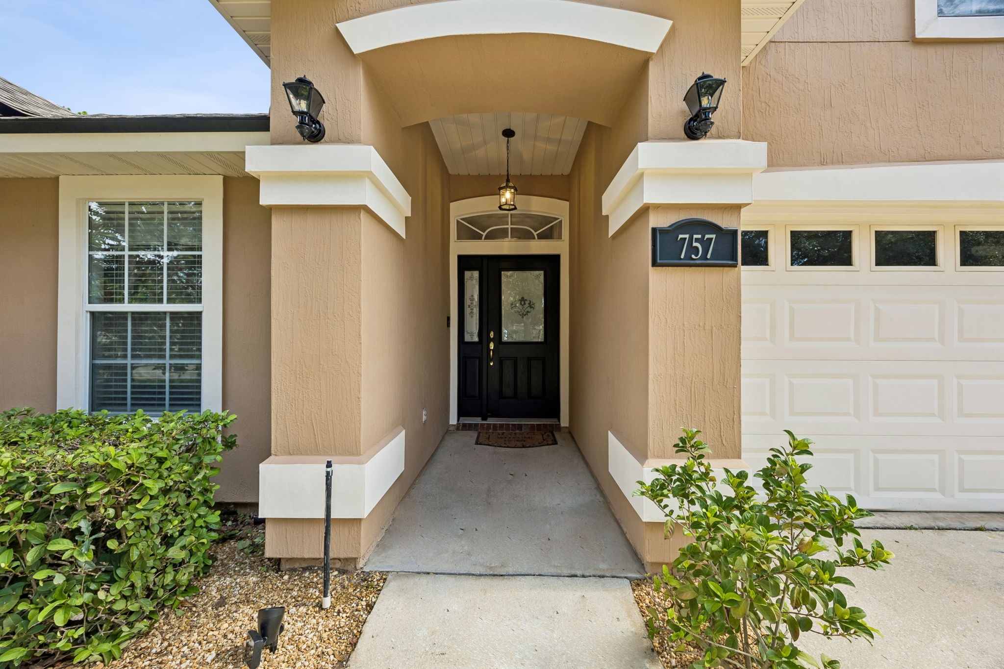 Front Entry Detail