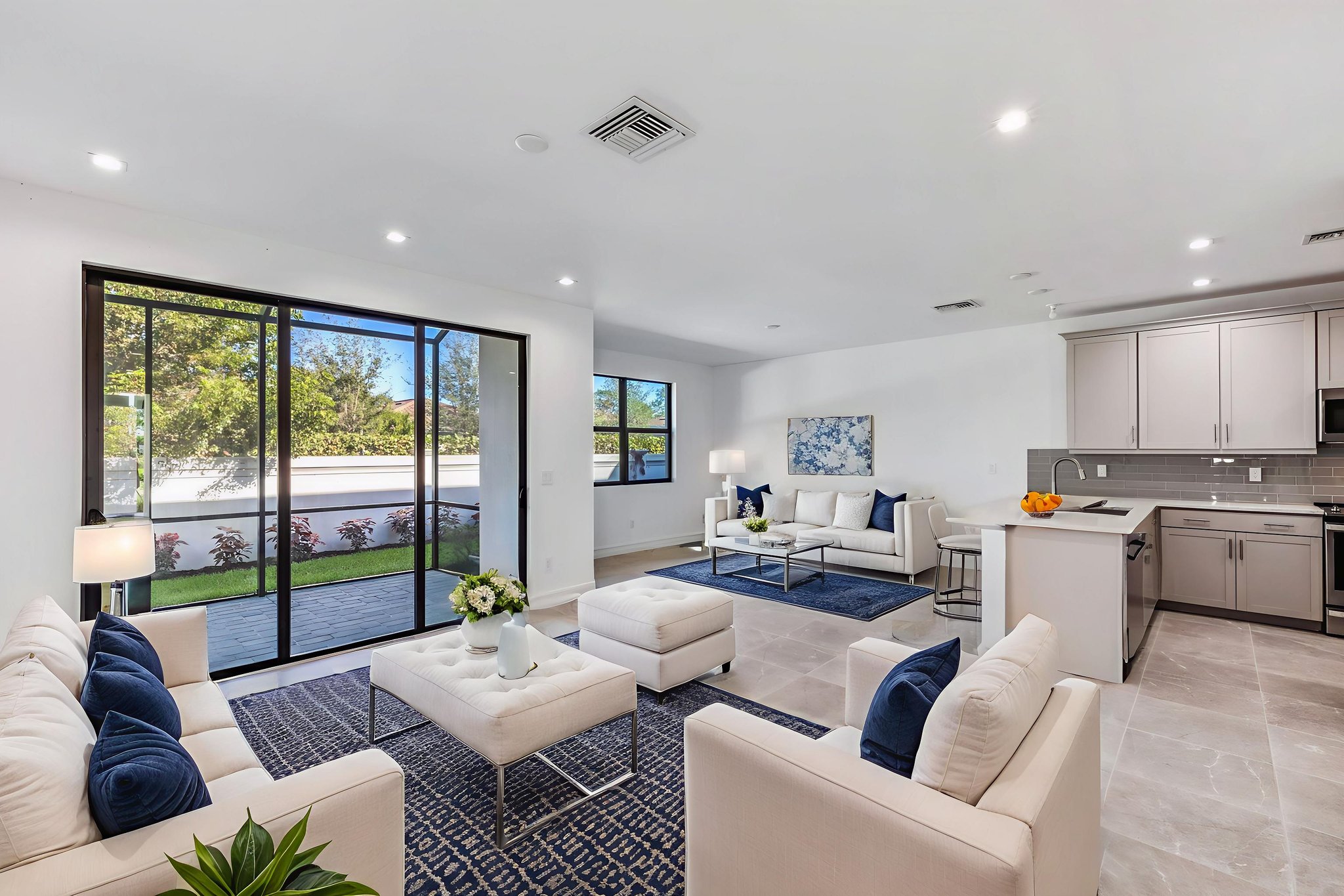 05 virtually staged.jpeg