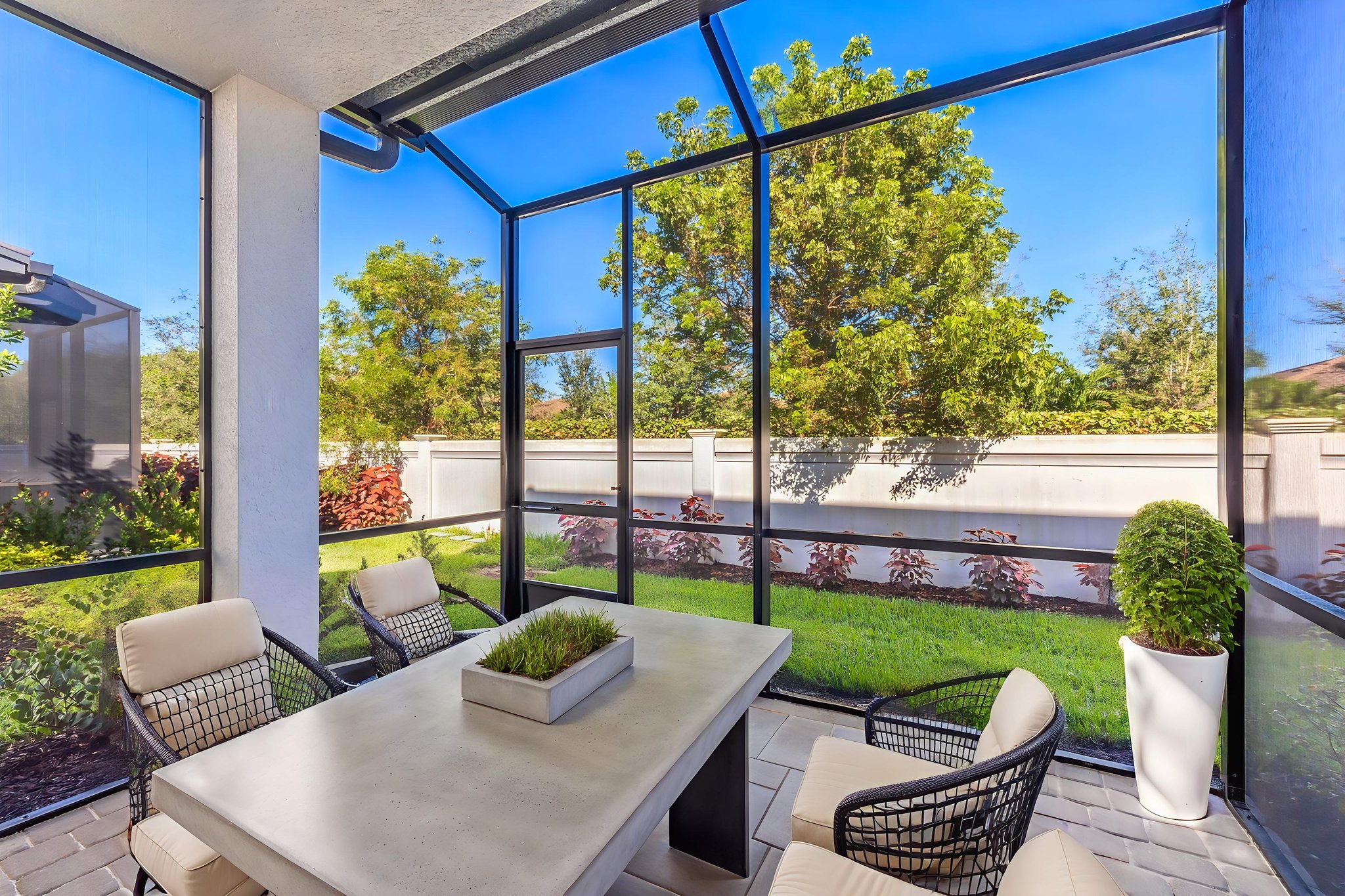 18 virtually staged.jpeg