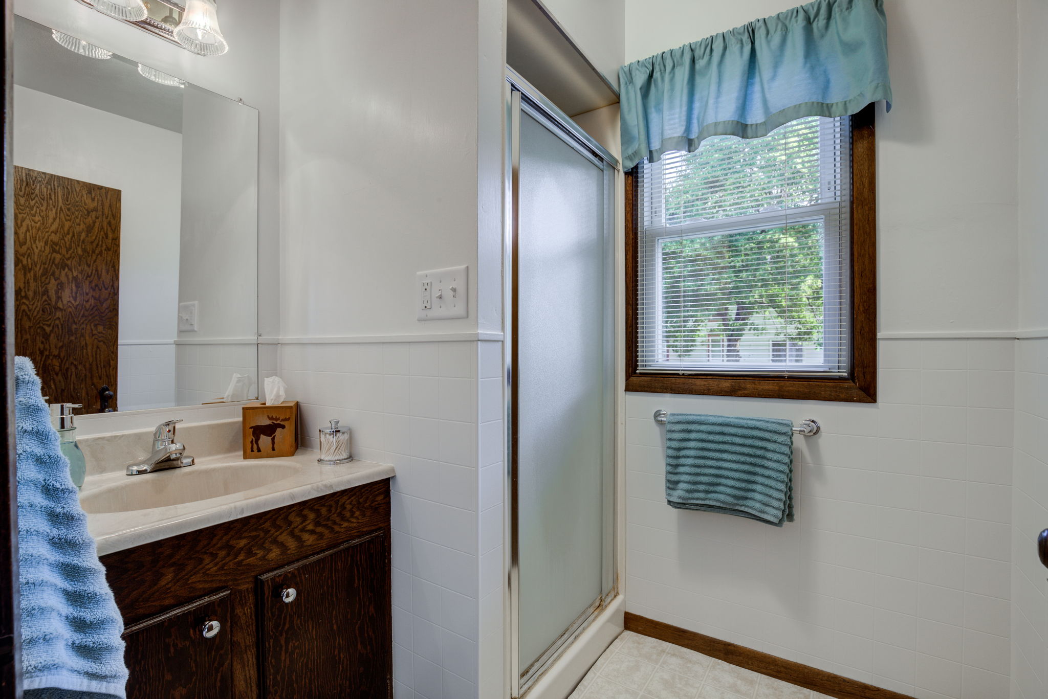 6.Shower Room