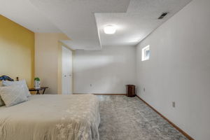  Photo 37