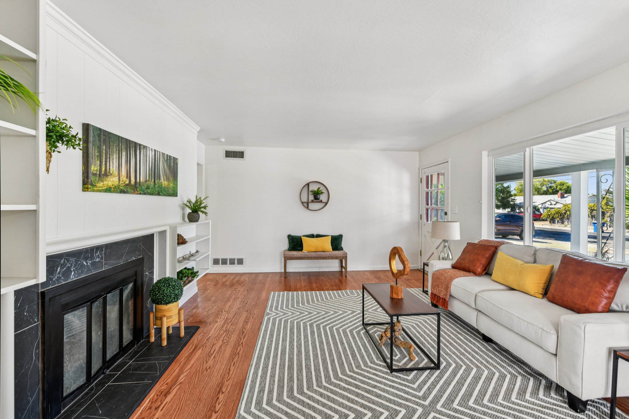 Circle Pkwy-S2908-008.jpg