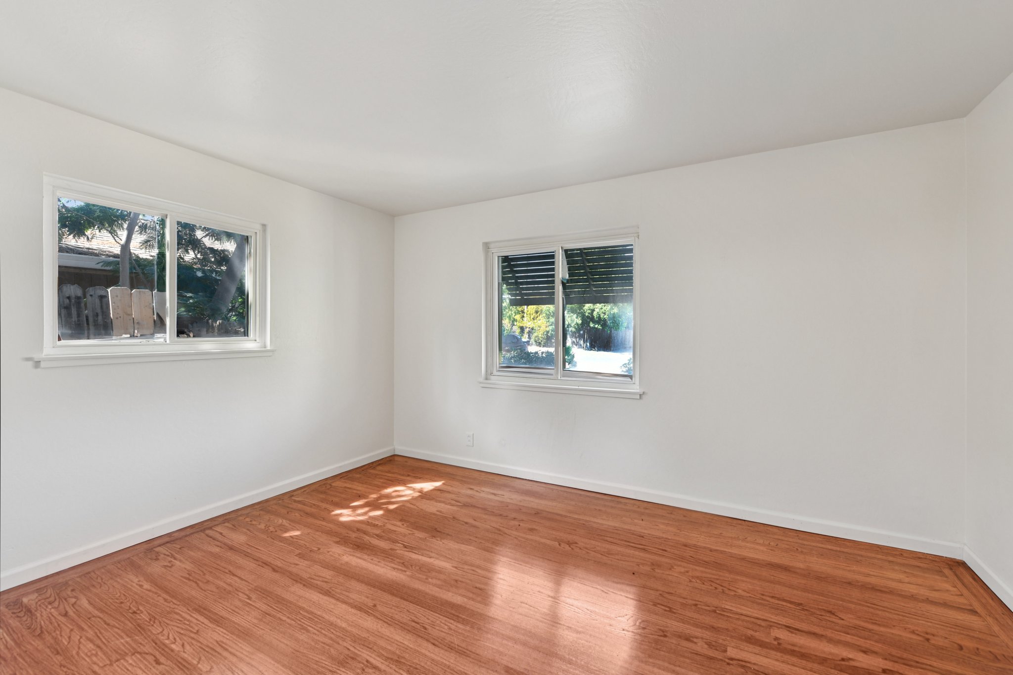 Circle Pkwy-S2908-022.jpg