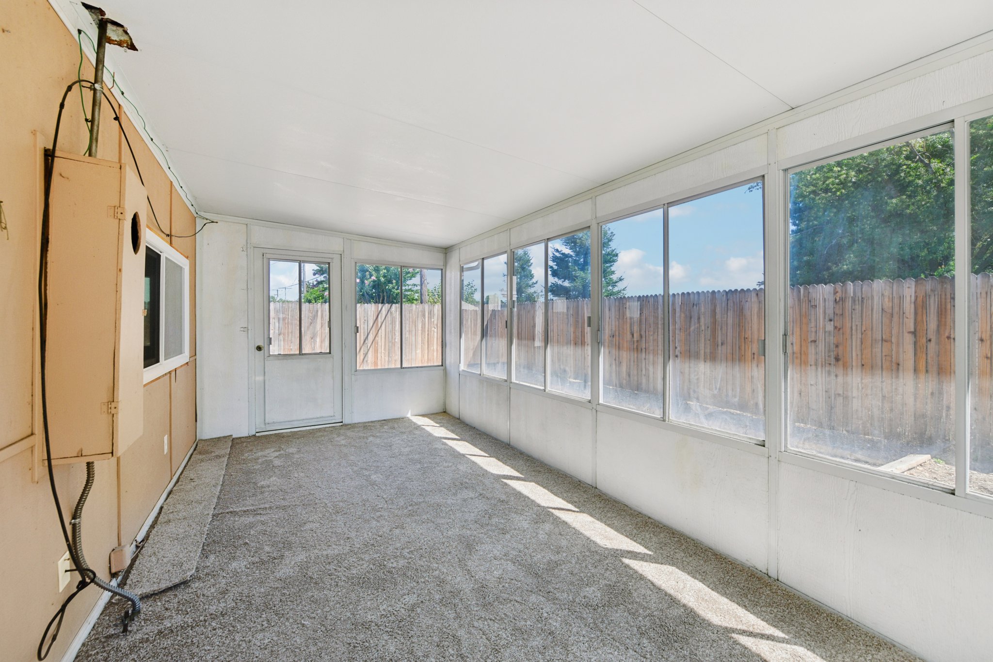 Circle Pkwy-S2908-024.jpg