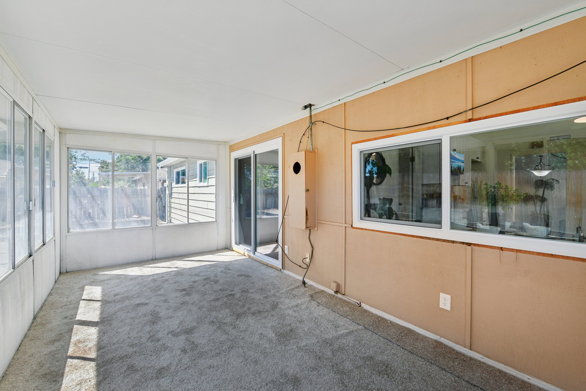 Circle Pkwy-S2908-025.jpg