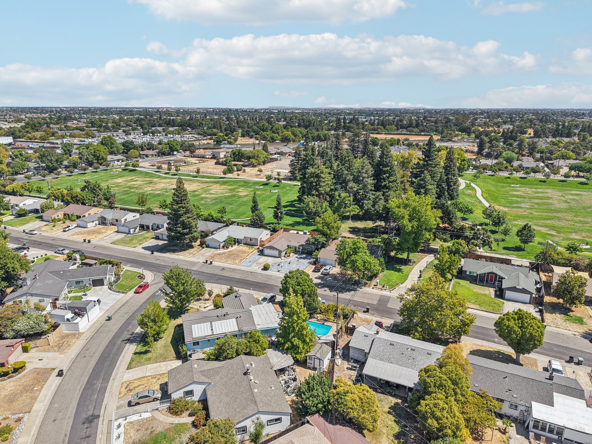 Circle Pkwy-S2908-037.jpg