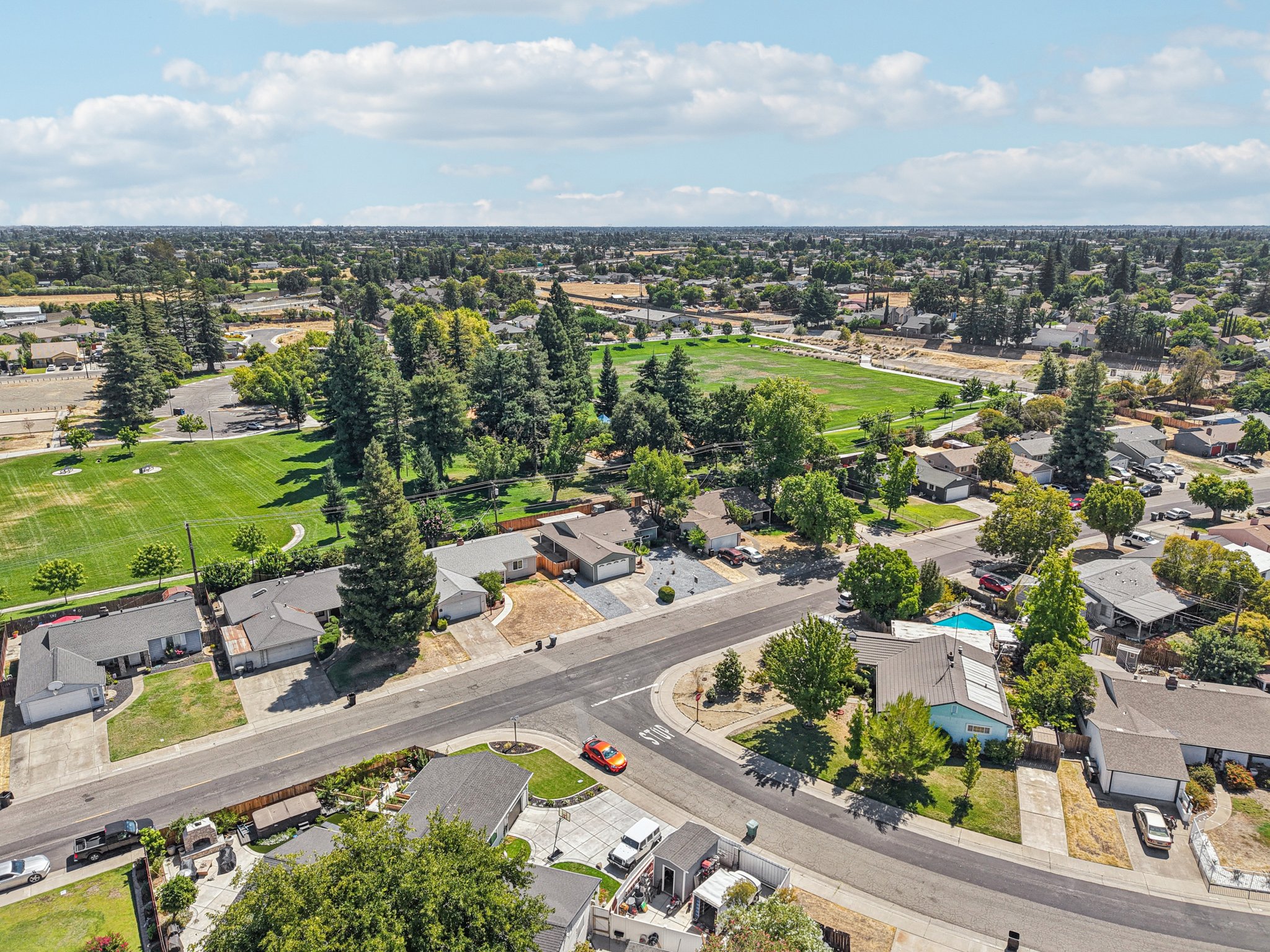 Circle Pkwy-S2908-040.jpg