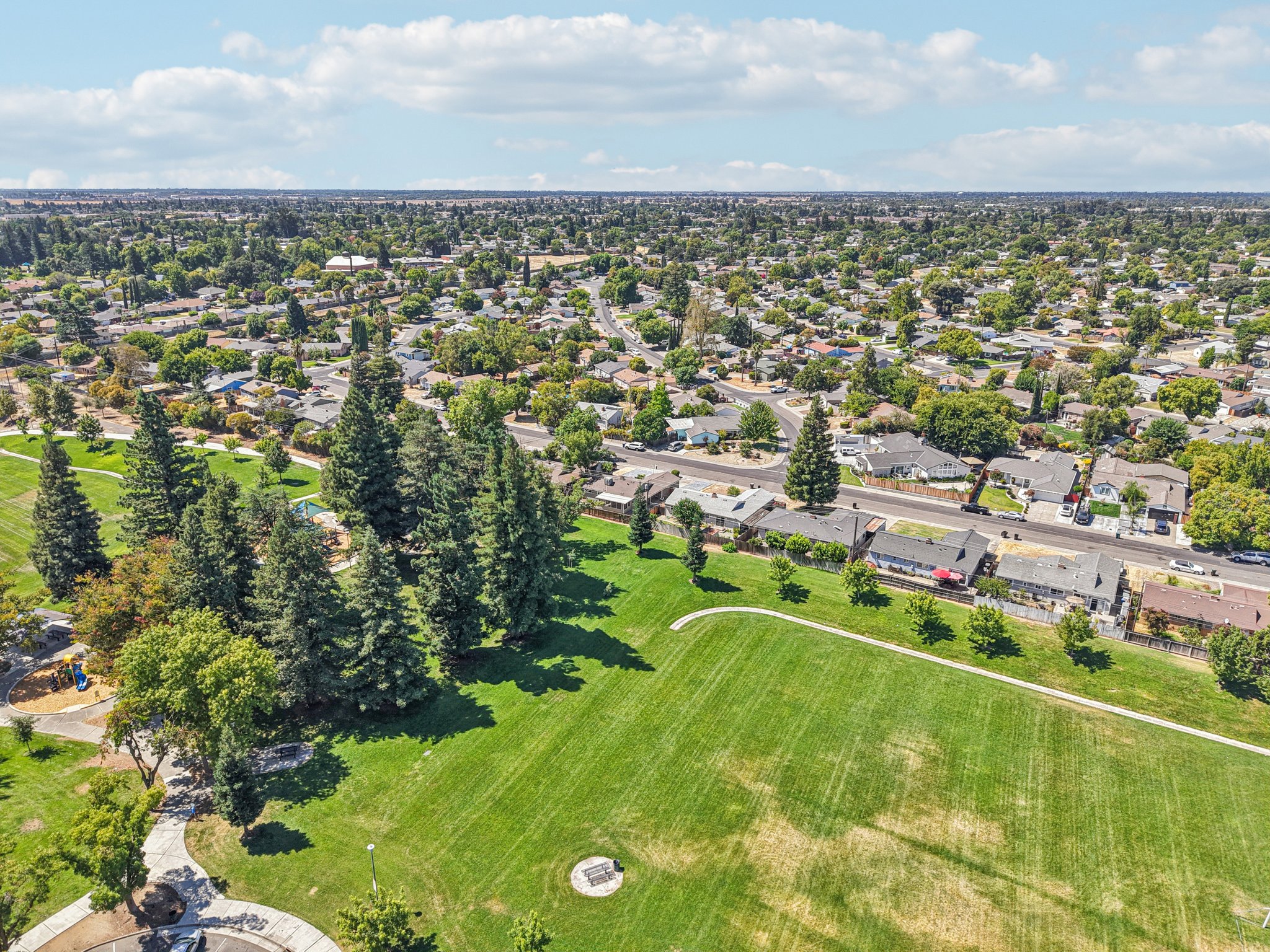 Circle Pkwy-S2908-044.jpg