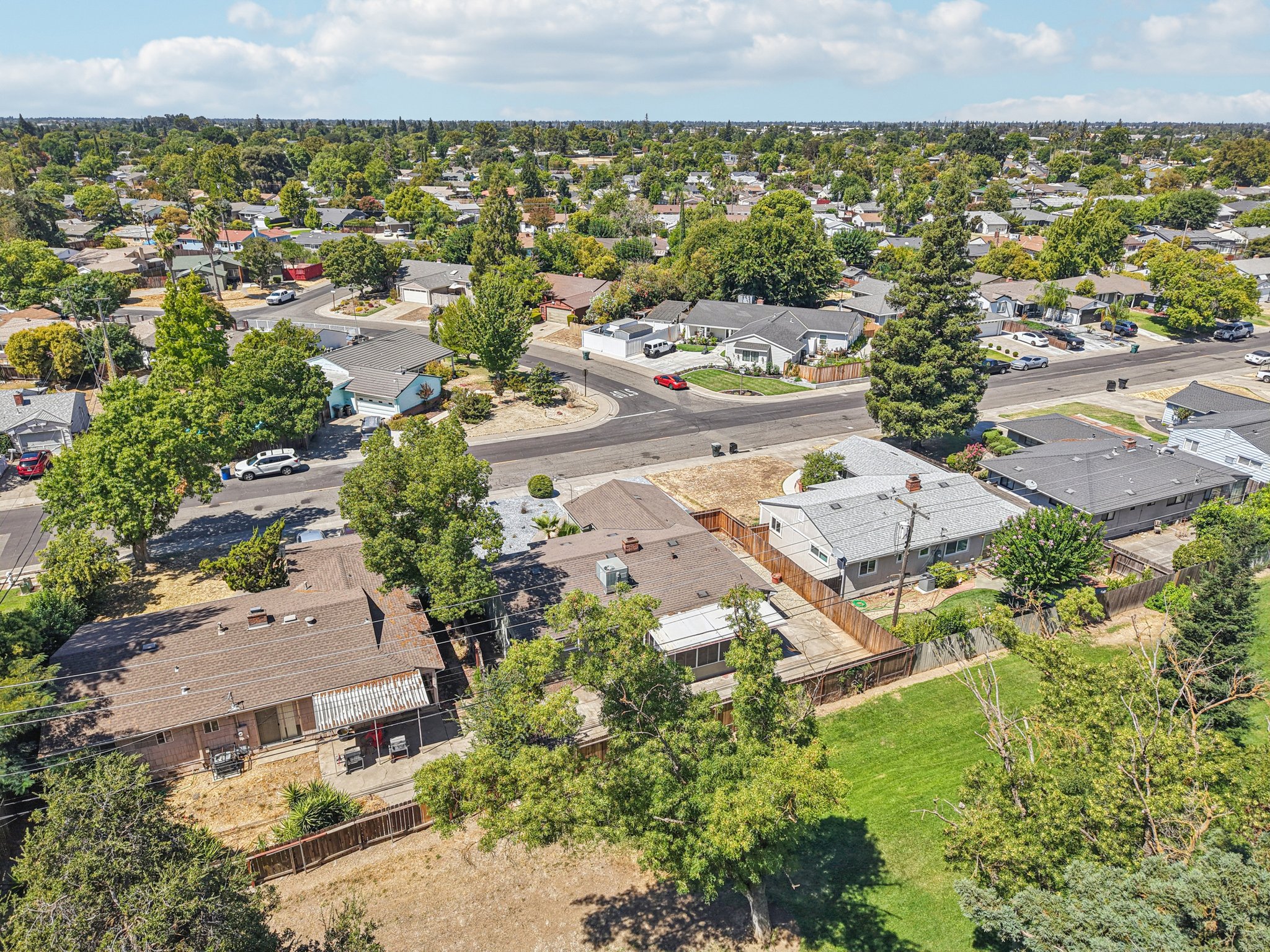 Circle Pkwy-S2908-047.jpg
