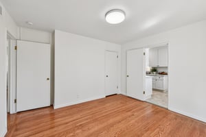 Circle Pkwy-S2908-013.jpg